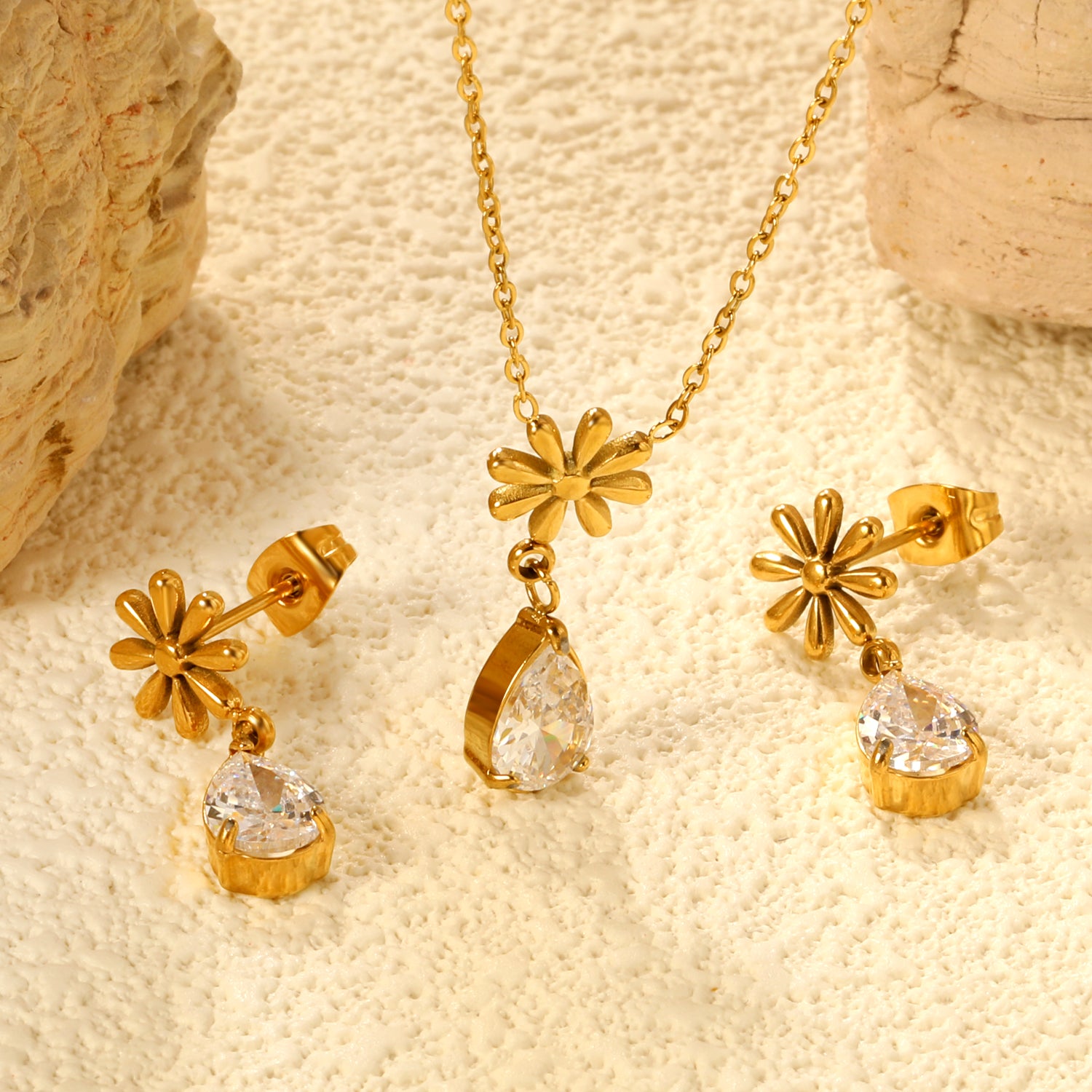 Flower and Teardrop Crystal Jewelry Set