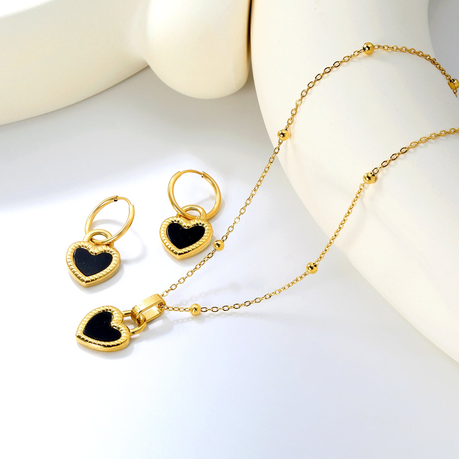 Black Enamel Heart Jewelry Set with Satellite Chain