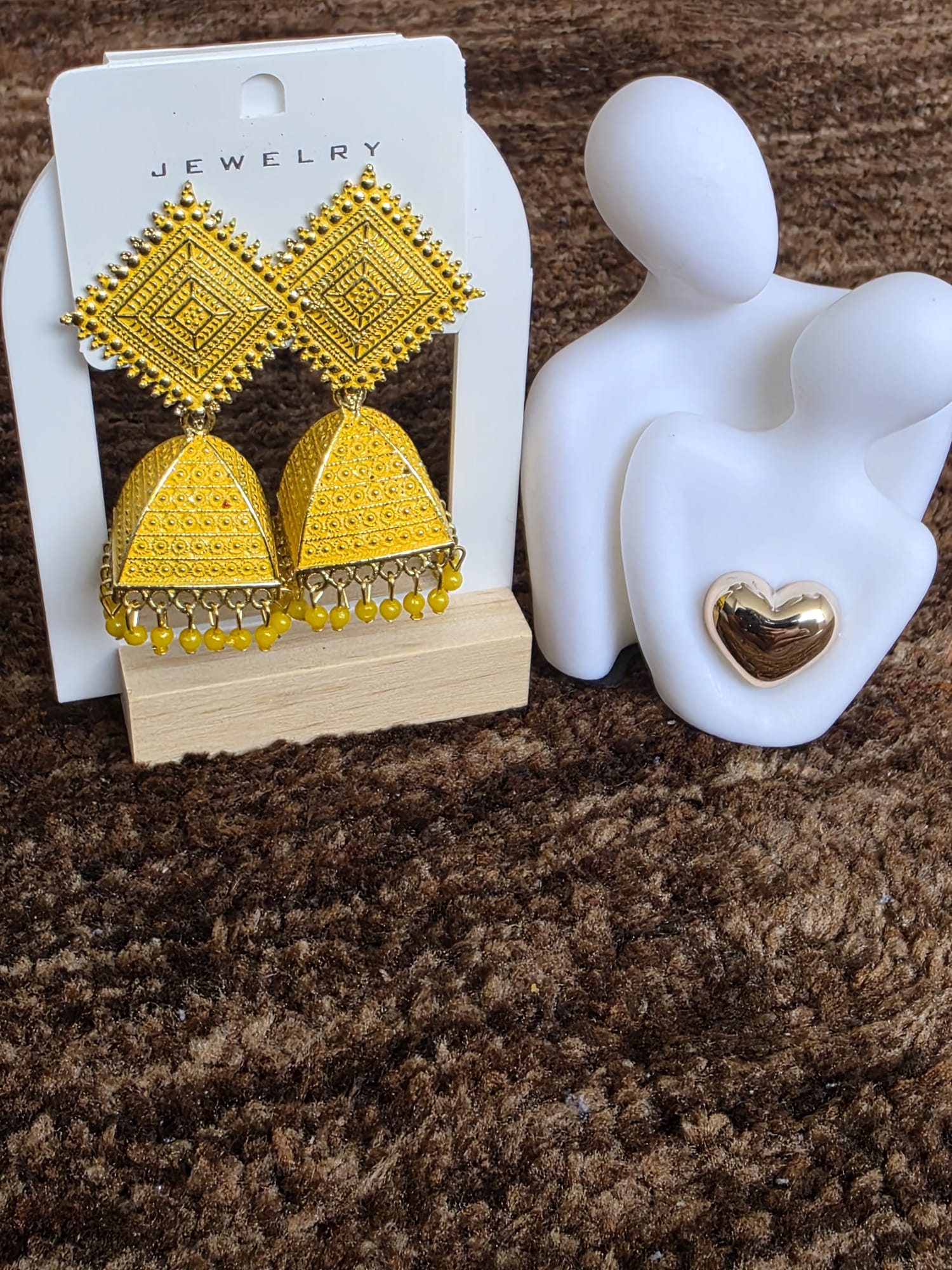 Art Deco Elegance: Intricate Diamond and Pyramid Jhumka Earrings