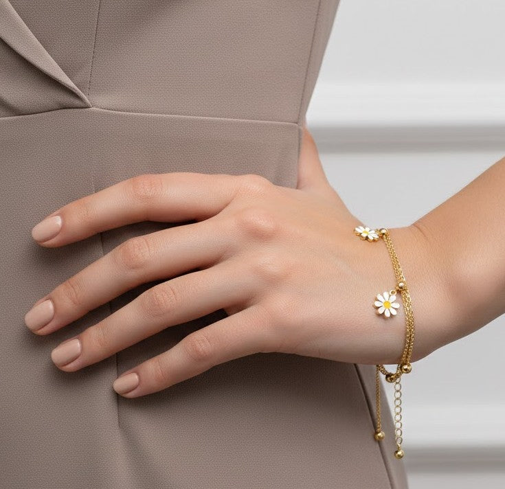 Whimsical Daisy Charm Double-Layer Bracelet