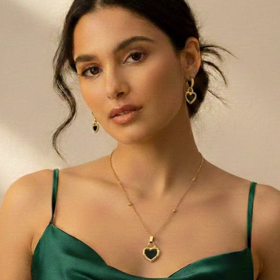 Black Enamel Heart Jewelry Set with Satellite Chain